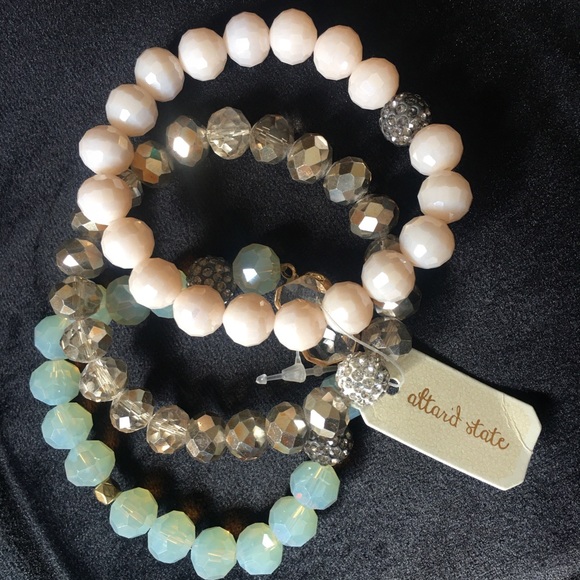 Stretch Bracelet set of 3- ✨BRAND NEW ✨ - Picture 1 of 2